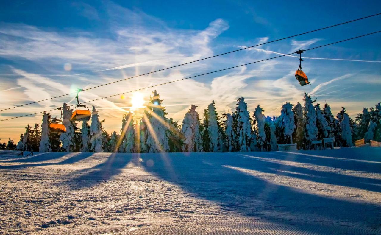Meadows Apartments Klinovec Loučná pod Klínovcem Exteriör bild