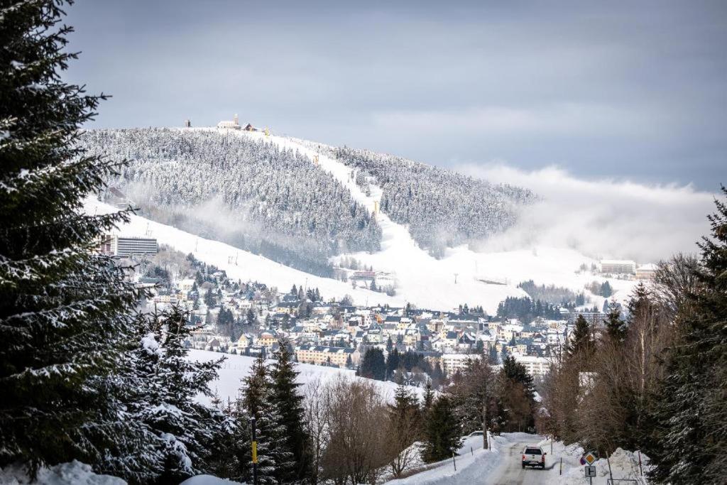 Meadows Apartments Klinovec Loučná pod Klínovcem Exteriör bild