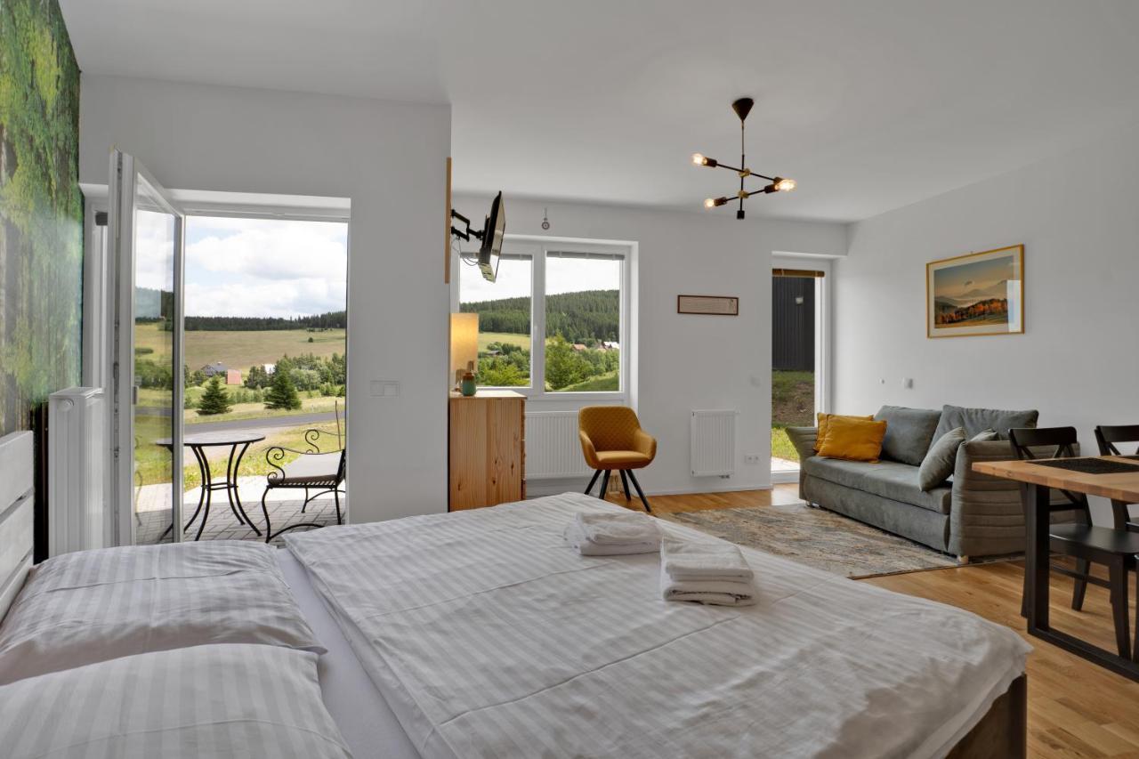 Meadows Apartments Klinovec Loučná pod Klínovcem Exteriör bild